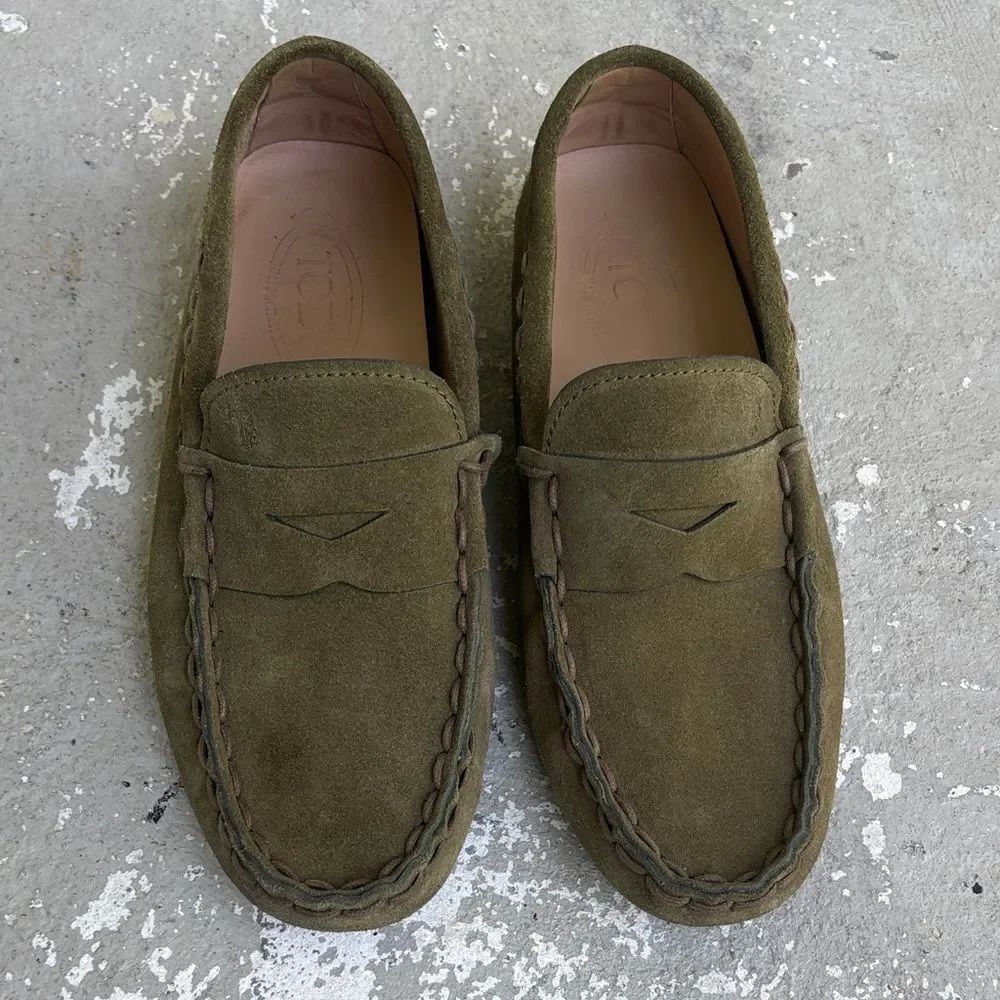 Tod’s Gommino driving suede loafers